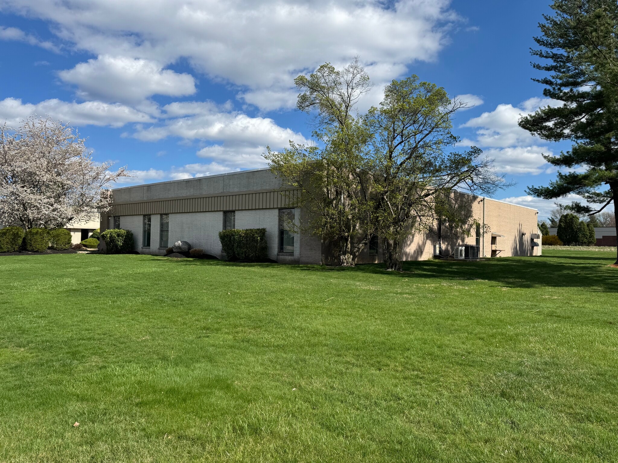 2 Pheasant Run, Newtown, PA for sale Building Photo- Image 1 of 26