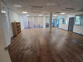 Avenida Manzanares, 4, Madrid, Madrid for lease Interior Photo- Image 2 of 6