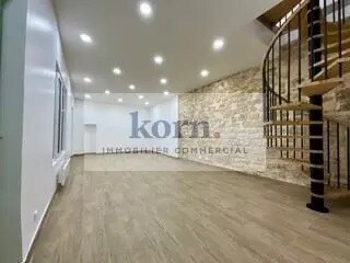 Retail in Paris for lease - Interior Photo - Image 3 of 8