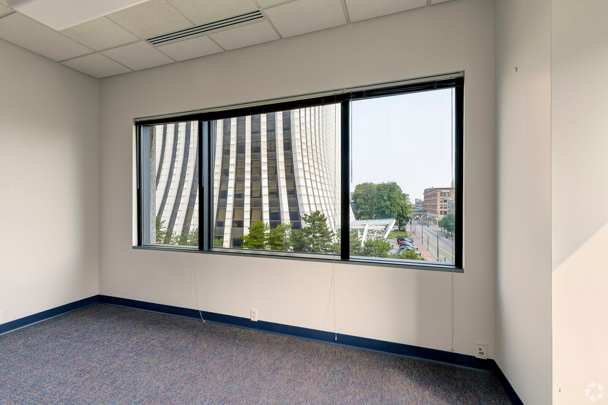 75 S Clinton Ave, Rochester, NY 14604 - Clinton Square | LoopNet