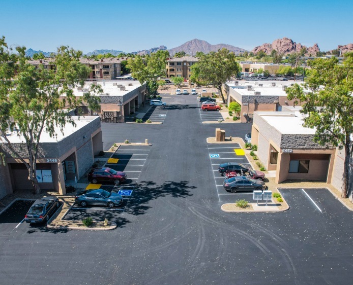 5444 E Washington St, Phoenix, AZ for lease - Building Photo - Image 1 of 5