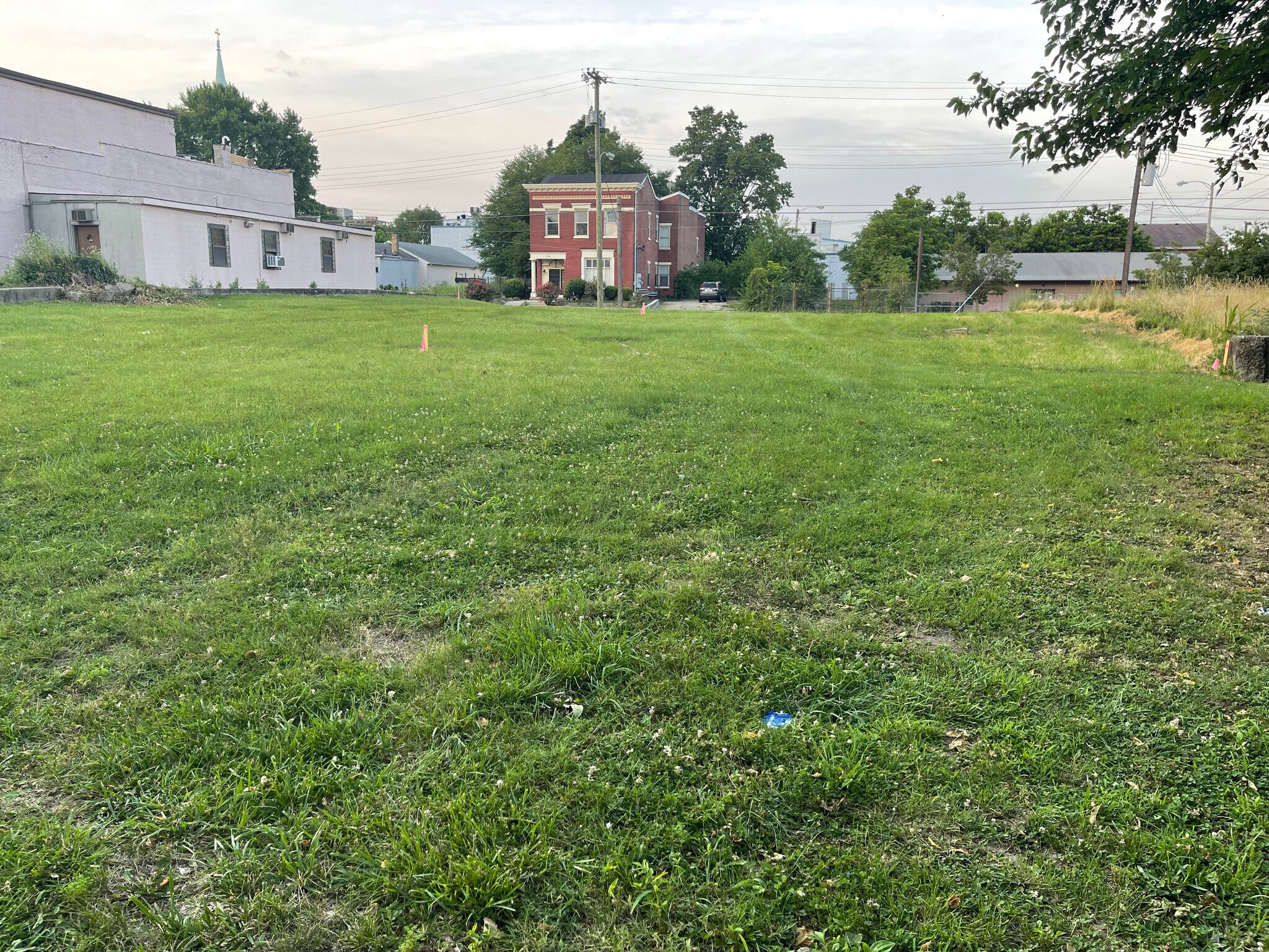 709 Chestnut, Louisville, KY for sale Primary Photo- Image 1 of 2