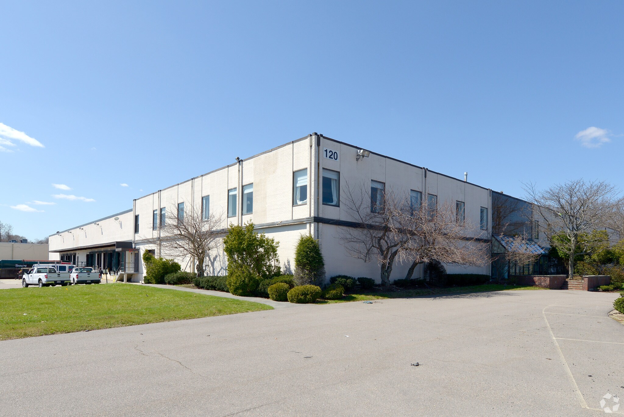 120 Campanelli Dr, Braintree, MA for sale Primary Photo- Image 1 of 1