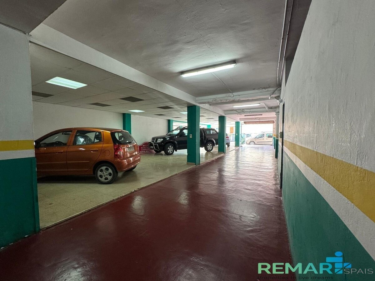 Reus, TAR 43204 -  -  - Interior Photo - Image 1 of 10