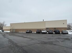950-970 Tower Rd, Mundelein IL - Warehouse