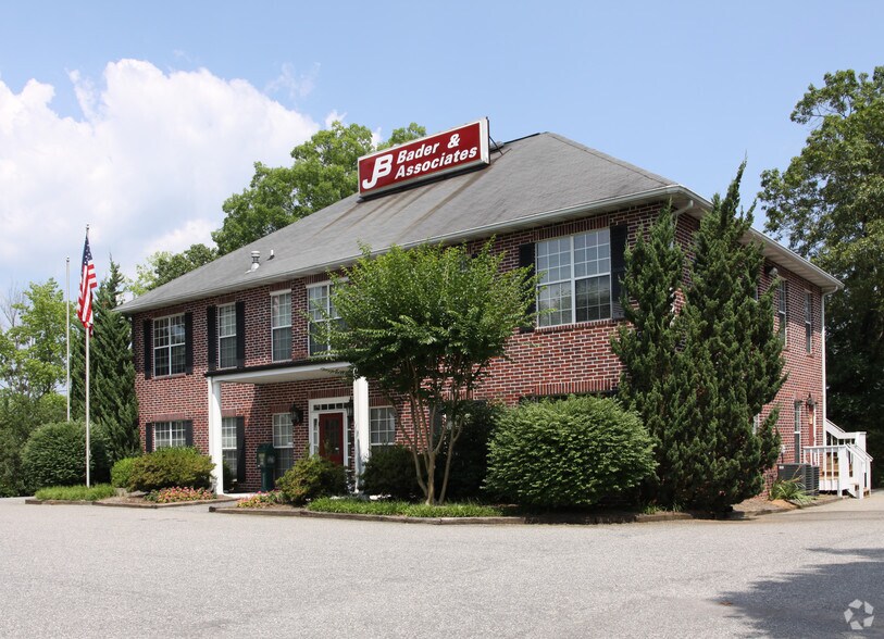 3840 Browns Bridge Rd, Cumming, GA 30041