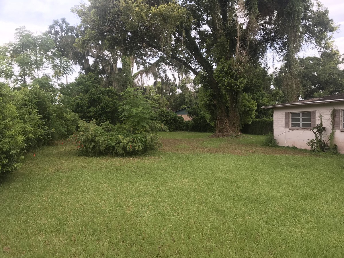 1110 Lithia Pinecrest Rd, Brandon, FL 33511