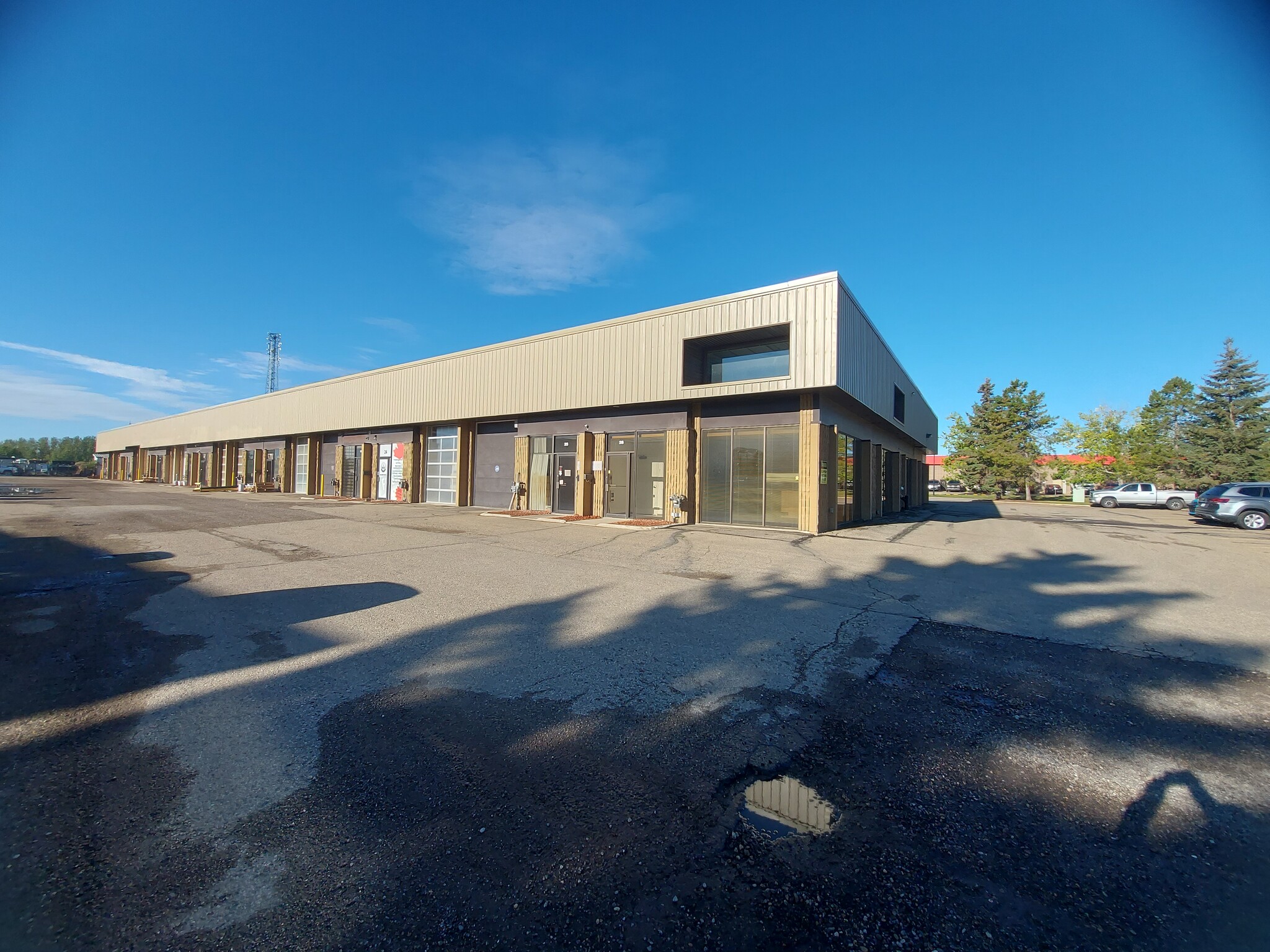 7875 48th Ave, Red Deer, AB for sale Building Photo- Image 1 of 4