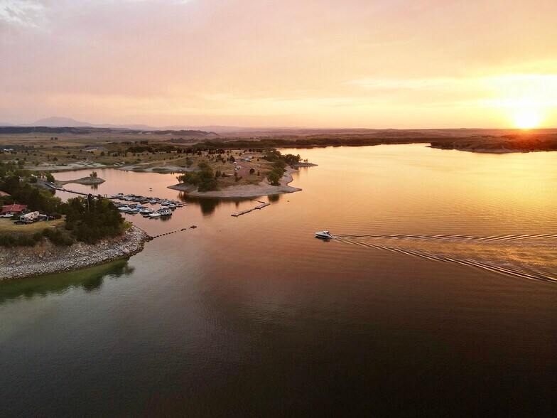 383 Glendo Park Rd, Glendo, WY 82213