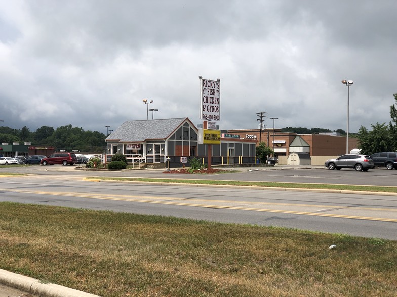 912 W Main St, Peru, IN for sale - Building Photo - Image 1 of 1