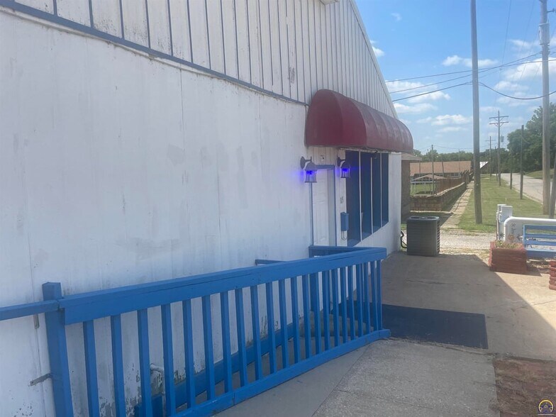 115 W 7th St, Horton, KS 66439 Retail for Sale