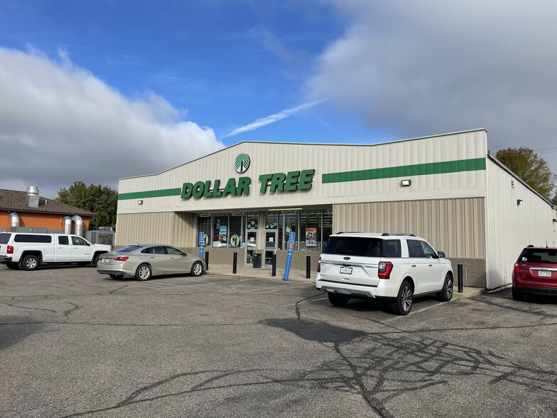 1221 E Bridge St, Redwood Falls, MN for lease - Building Photo - Image 1 of 7