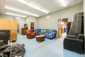 2900-2990 Rue Halpern, Montréal, QC for lease Interior Photo- Image 2 of 2