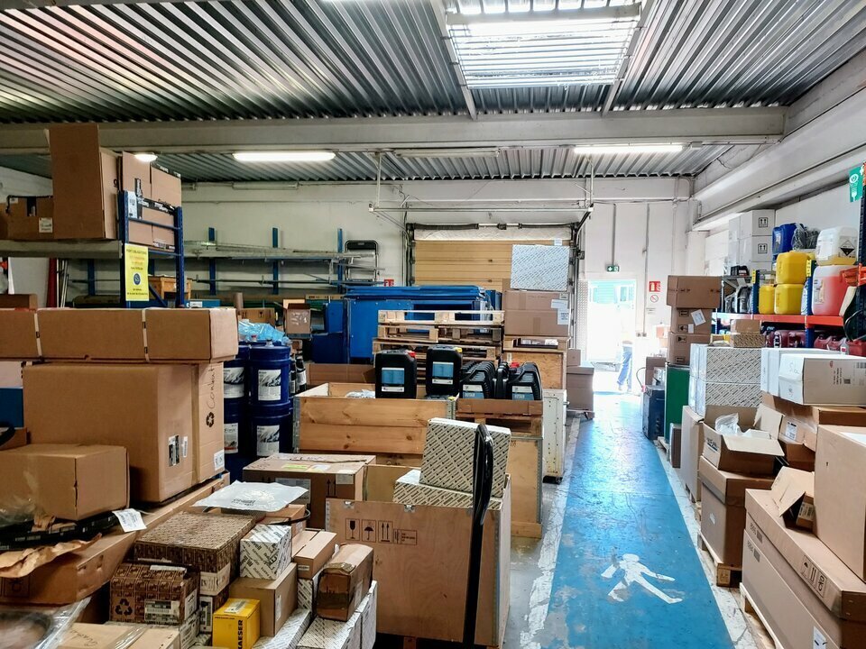 Flex in Vitrolles for lease Interior Photo- Image 1 of 5