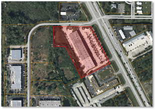 8421-8425 S US Highway 1, Port Saint Lucie, FL for lease Interior Photo- Image 2 of 2