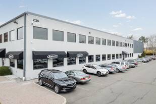 225 Meadowlands Pky, Secaucus NJ - Warehouse