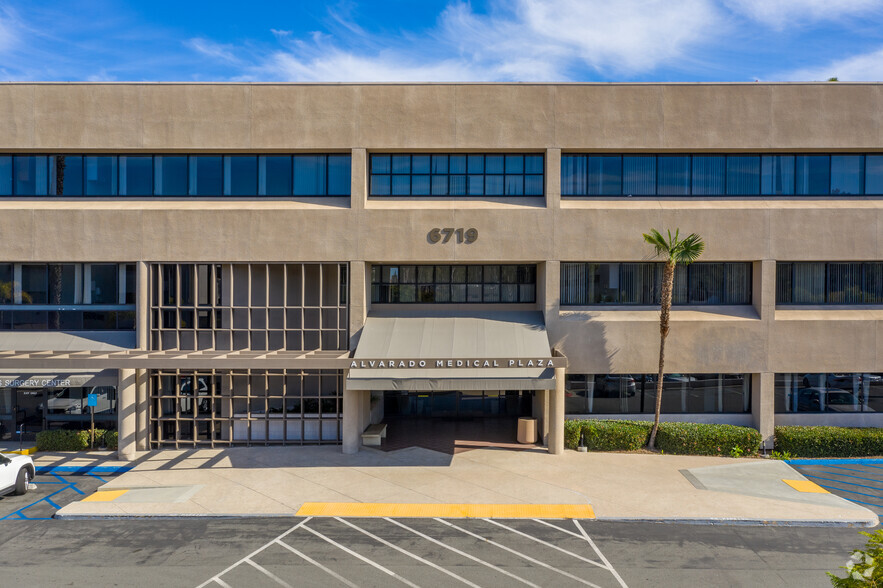 6719 Alvarado Rd, San Diego, CA for lease - Building Photo - Image 3 of 8