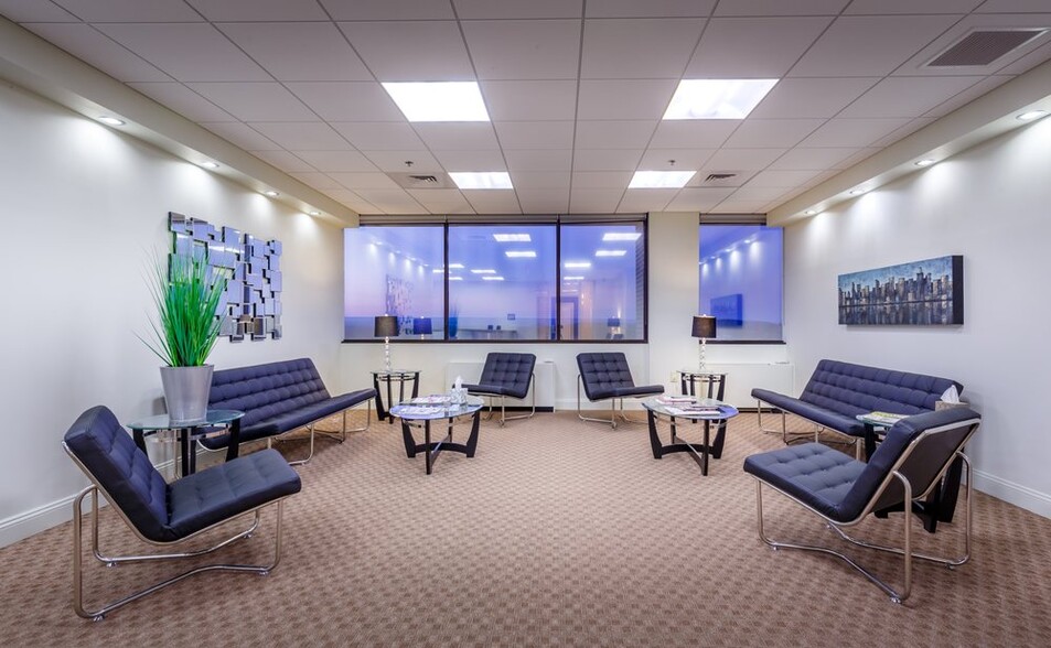 1 W Broad St, Bethlehem, PA for lease - Interior Photo - Image 1 of 17