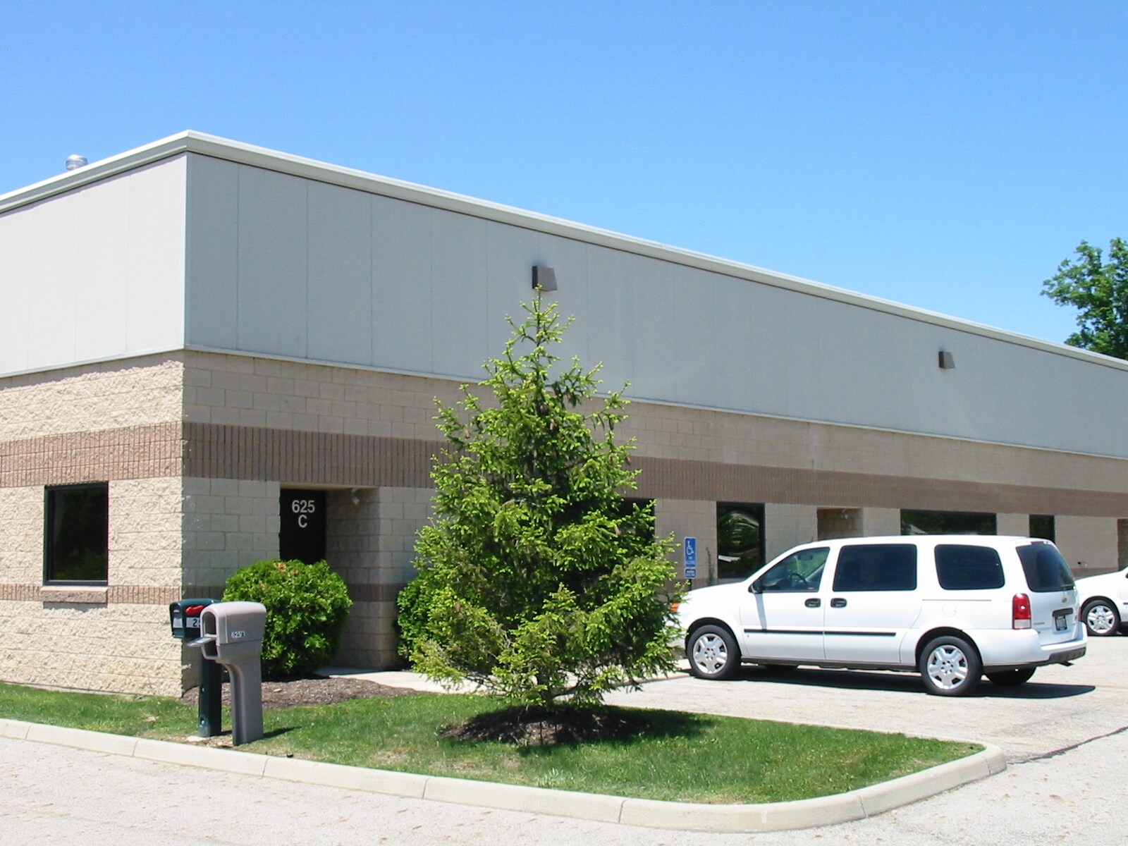 625 Cross Pointe Rd, Gahanna, OH for sale Building Photo- Image 1 of 1