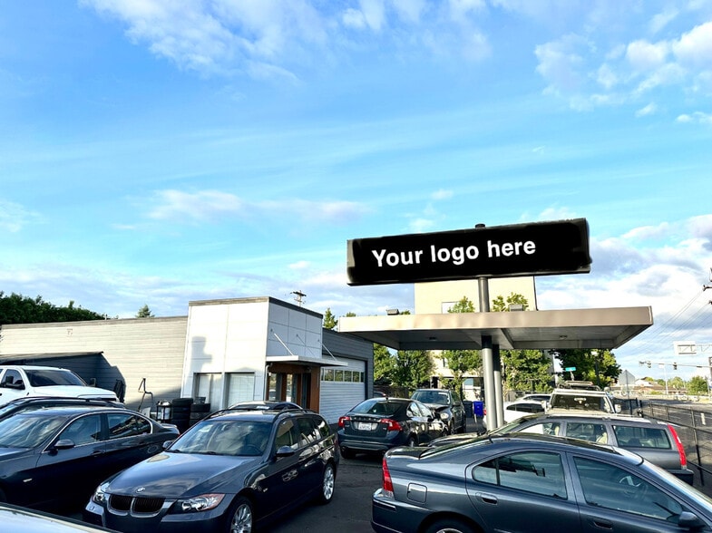 9321 SE Stark St, Portland, OR for sale - Building Photo - Image 2 of 18