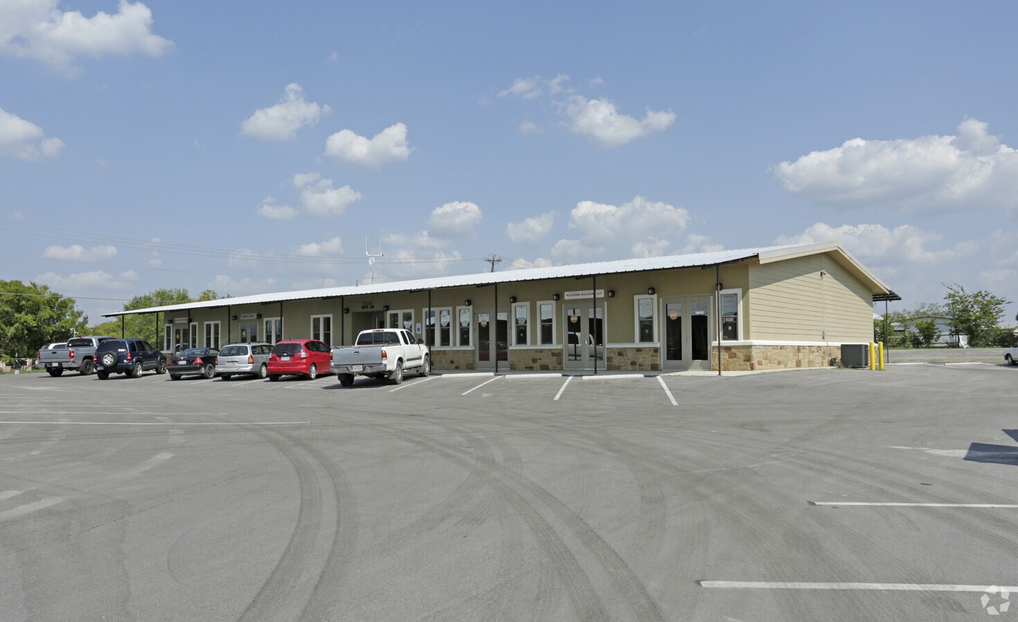 7212 Goforth Rd, Kyle, TX 78640