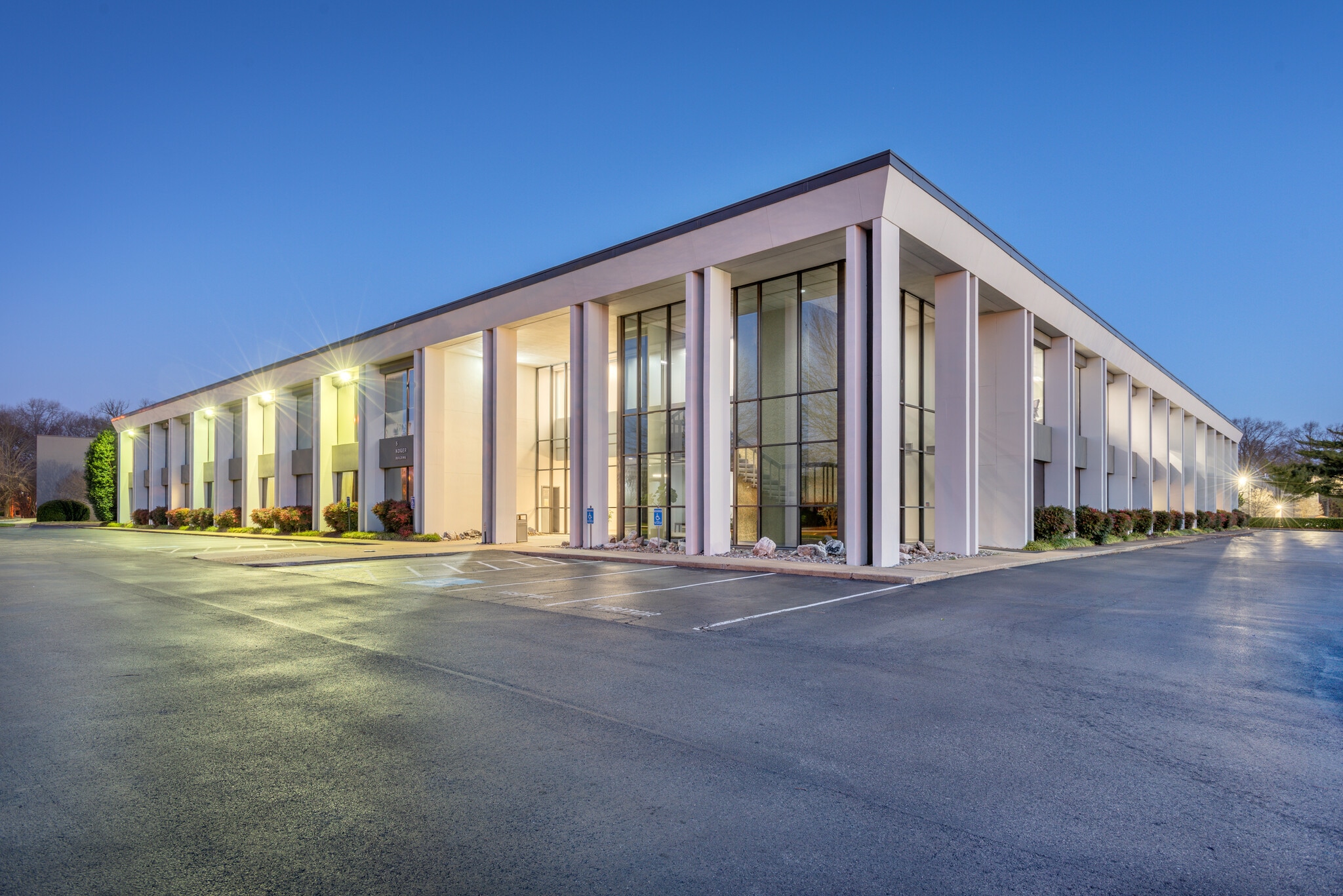6350 Center Dr, Norfolk, VA for lease Building Photo- Image 1 of 5