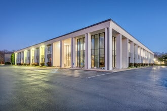 6350 Center Dr, Norfolk, VA for lease Building Photo- Image 1 of 5