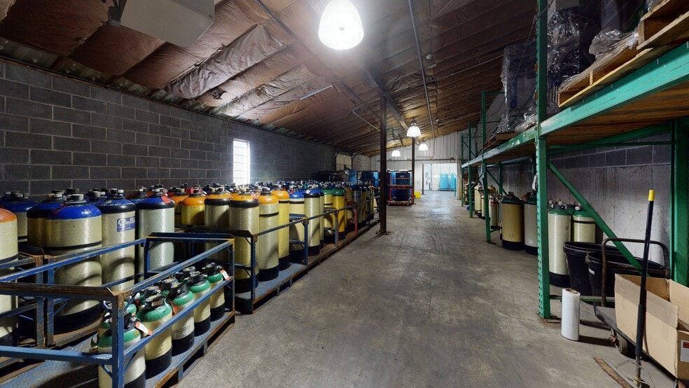 1555 Commercial Blvd, Herculaneum, MO for lease - Building Photo - Image 3 of 8