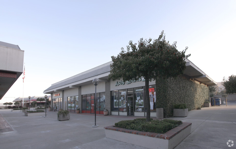 450 N Capitol Ave, San Jose, CA for lease - Building Photo - Image 2 of 14