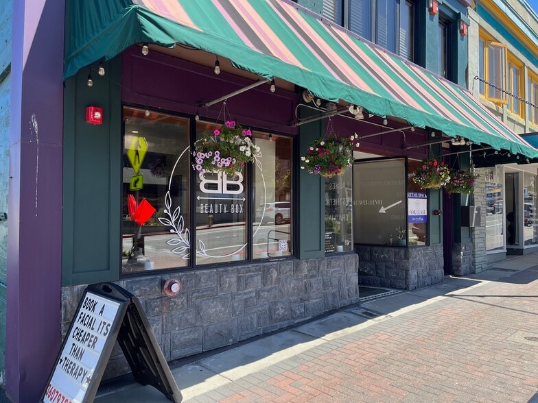 117 E 1st St, Port Angeles, WA for lease - Building Photo - Image 2 of 13