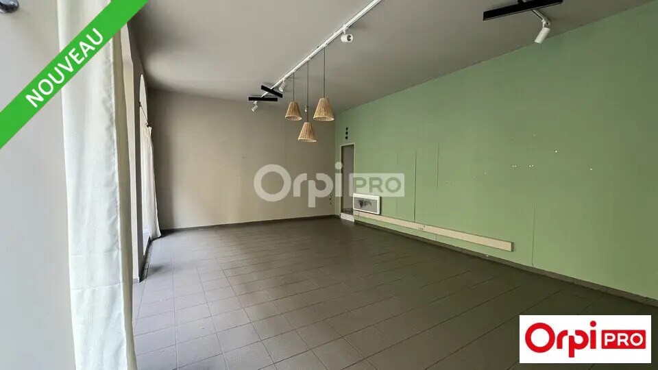 Retail in Romans-sur-Isère for sale - Interior Photo - Image 2 of 4