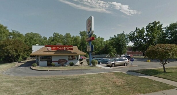 2423 Rockingham Rd, Davenport, IA for sale Primary Photo- Image 1 of 1