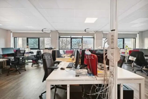 Flex in L'HAY-LES-ROSES for sale - Building Photo - Image 3 of 13