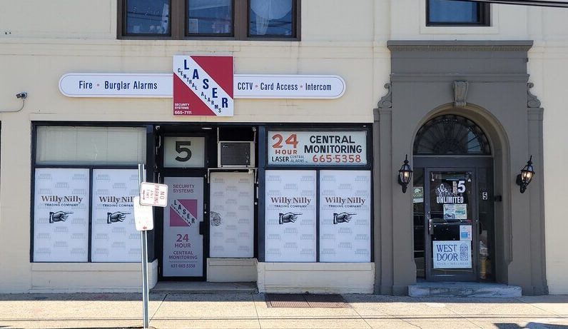 5 Fifth Ave, Bay Shore, NY for lease Building Photo- Image 1 of 10