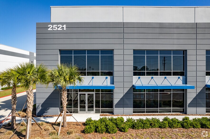 2440 Peterson Rd, Apopka, FL for lease - Building Photo - Image 3 of 6