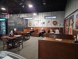 5163 Florida 77, Chipley FL - Pub