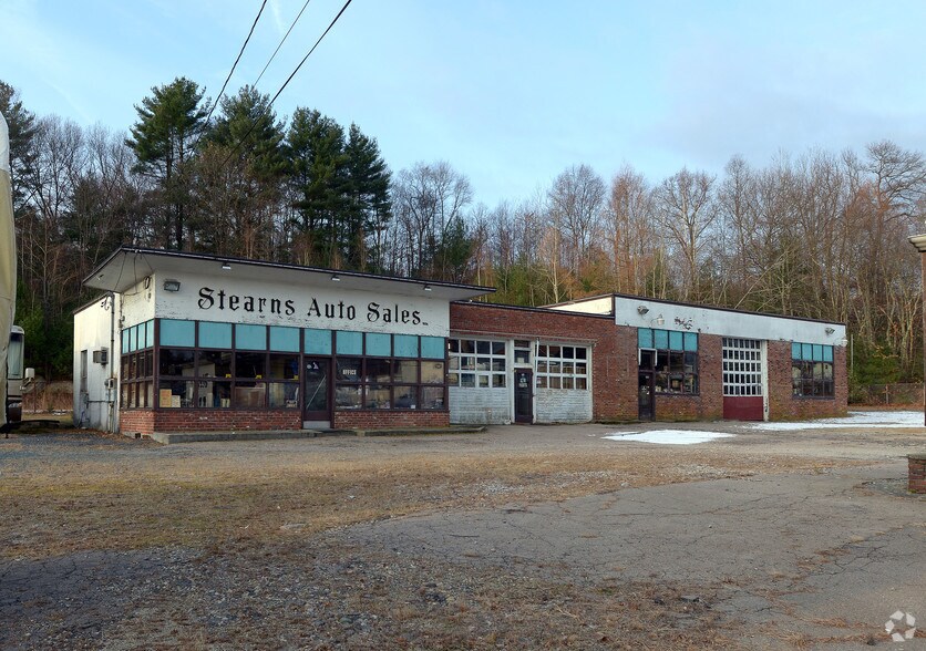 71 Mechanic St, Bellingham, MA 02019