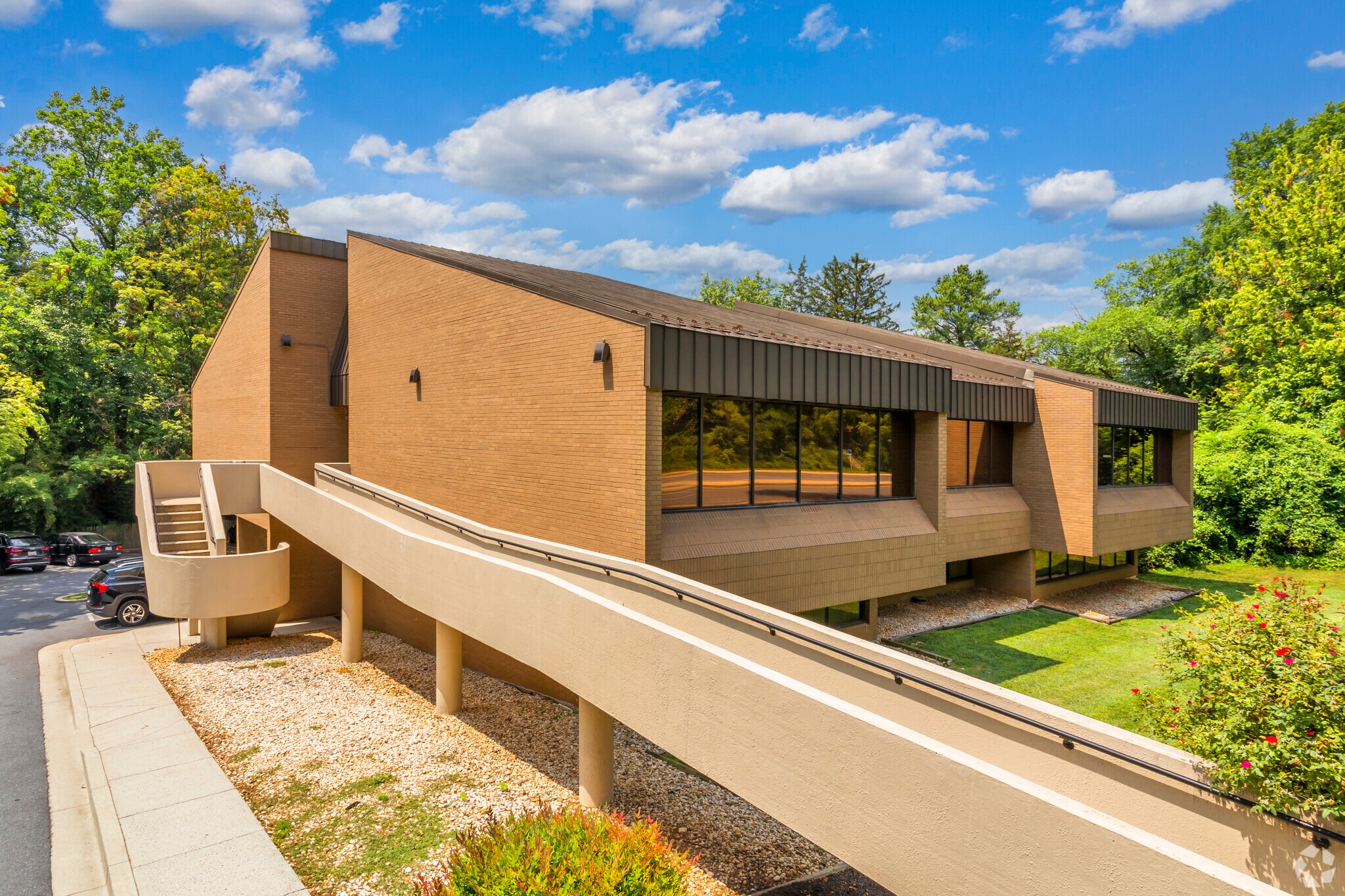 11404 Old Georgetown Rd, Rockville, MD for lease Building Photo- Image 1 of 6