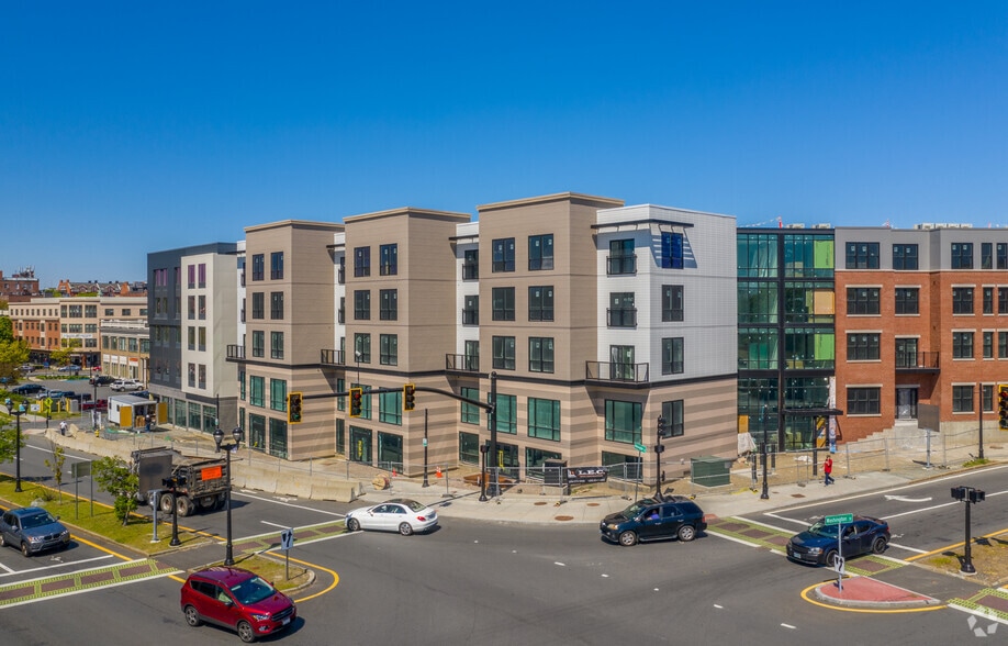 231 Washington St, Salem, MA for lease - Building Photo - Image 2 of 47