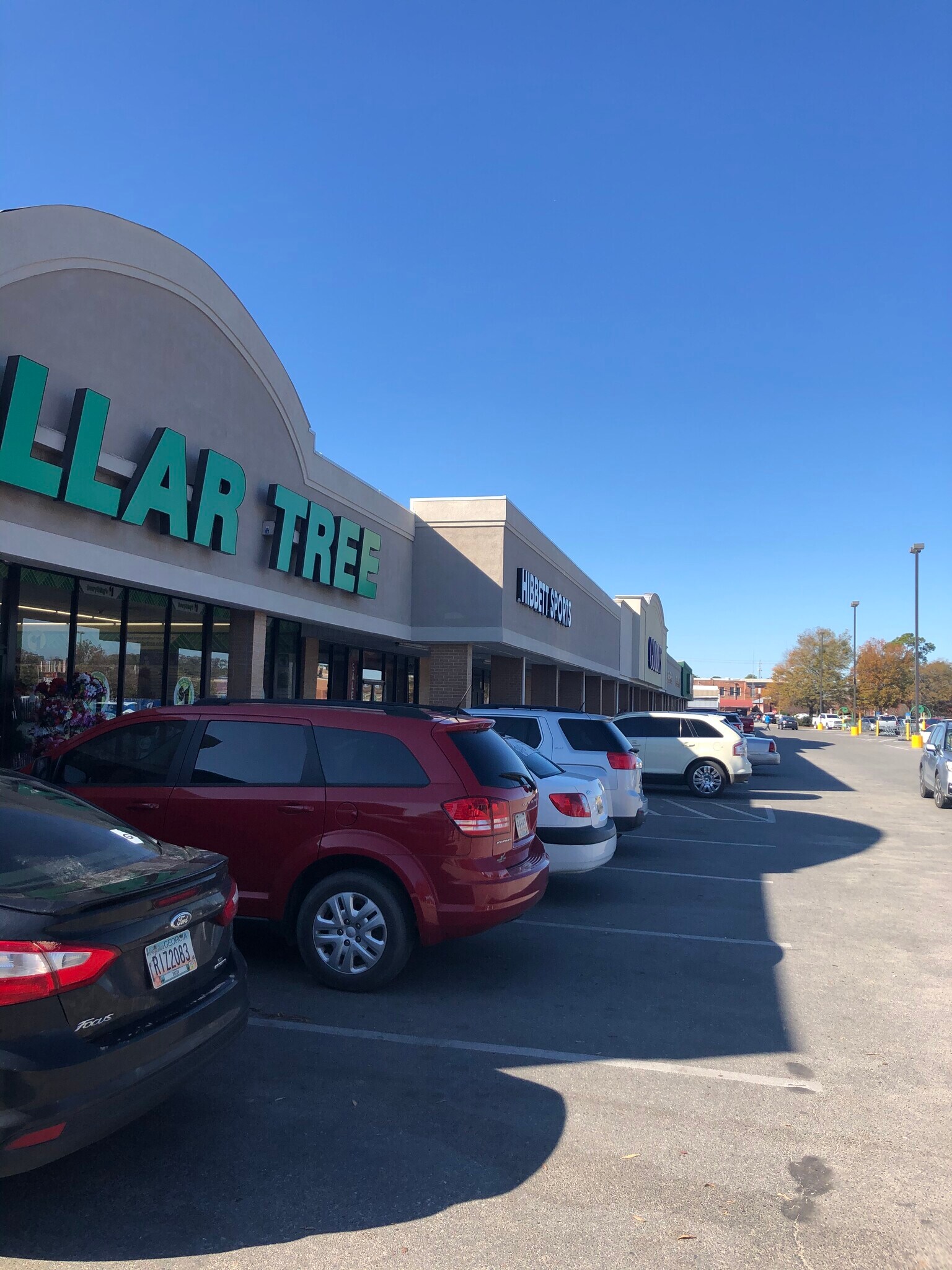 215 E Parker St, Baxley, GA 31513 Baxley Shopping Center