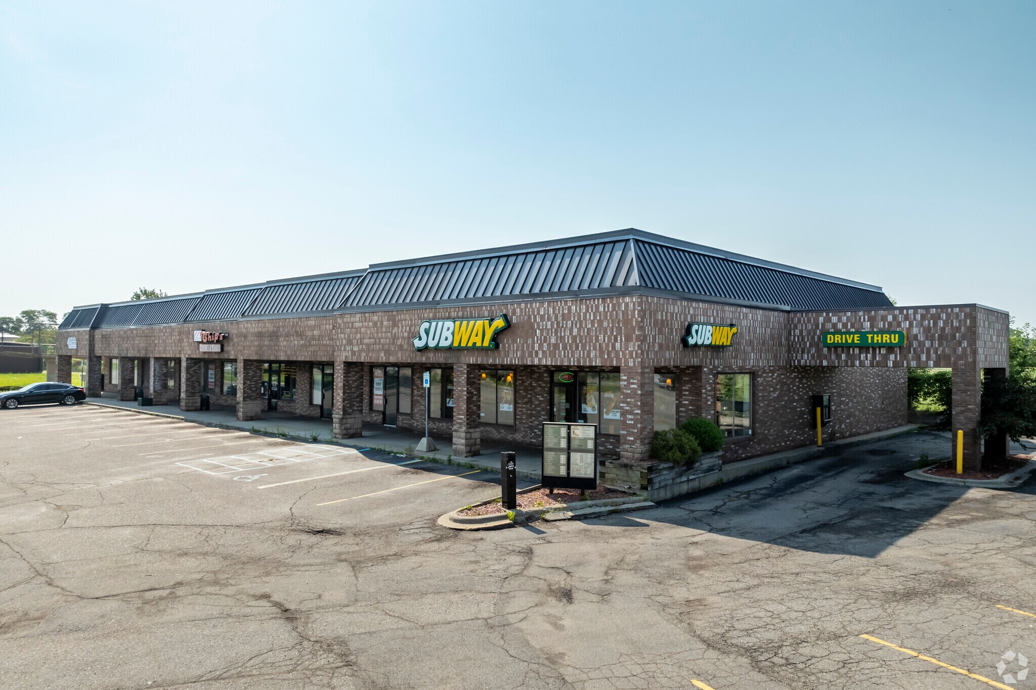 1350 E Bristol Rd, Burton, MI for sale Primary Photo- Image 1 of 1