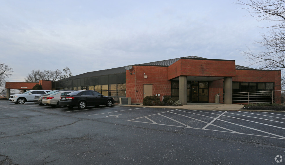 375 Thomas More Pky, Crestview Hills, KY for lease - Building Photo - Image 1 of 5