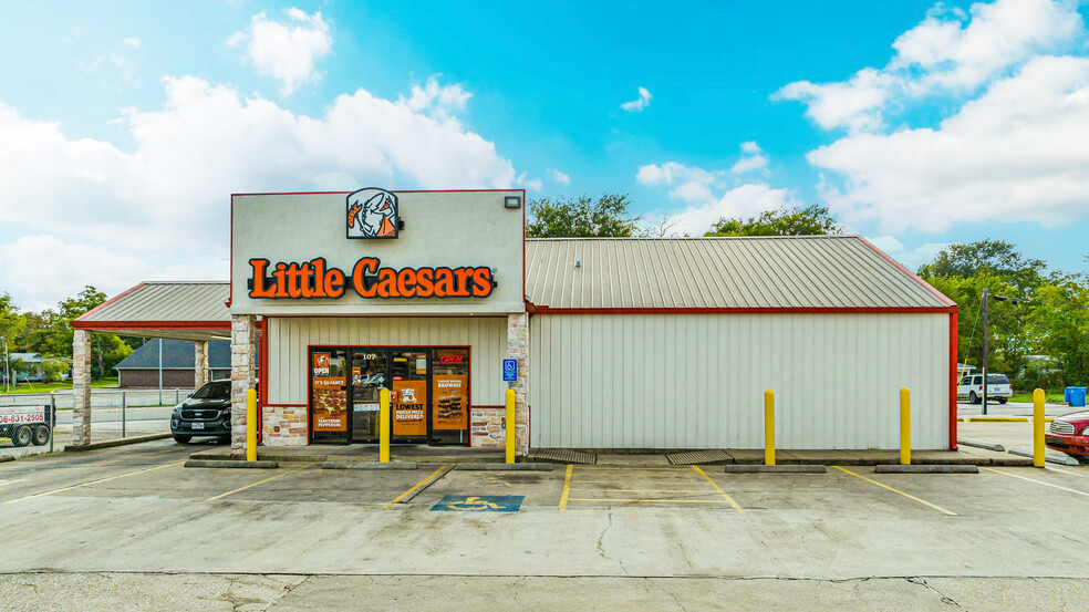 107 N Chestnut St, Lufkin, TX for sale - Building Photo - Image 1 of 1