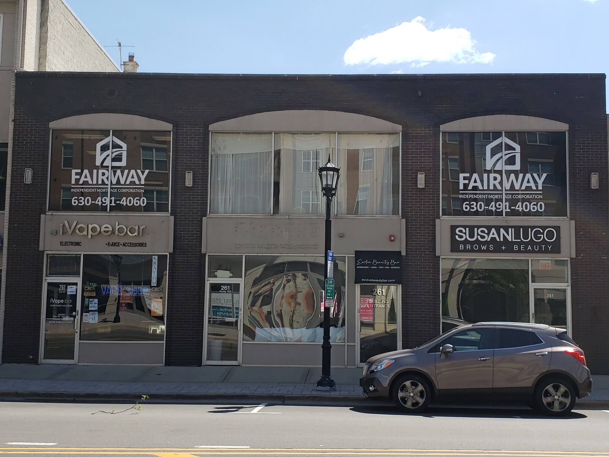 261 N York Rd, Elmhurst, IL for lease Primary Photo- Image 1 of 13