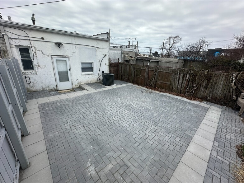 174 Merrick Rd, Merrick, NY for sale - Building Photo - Image 3 of 10