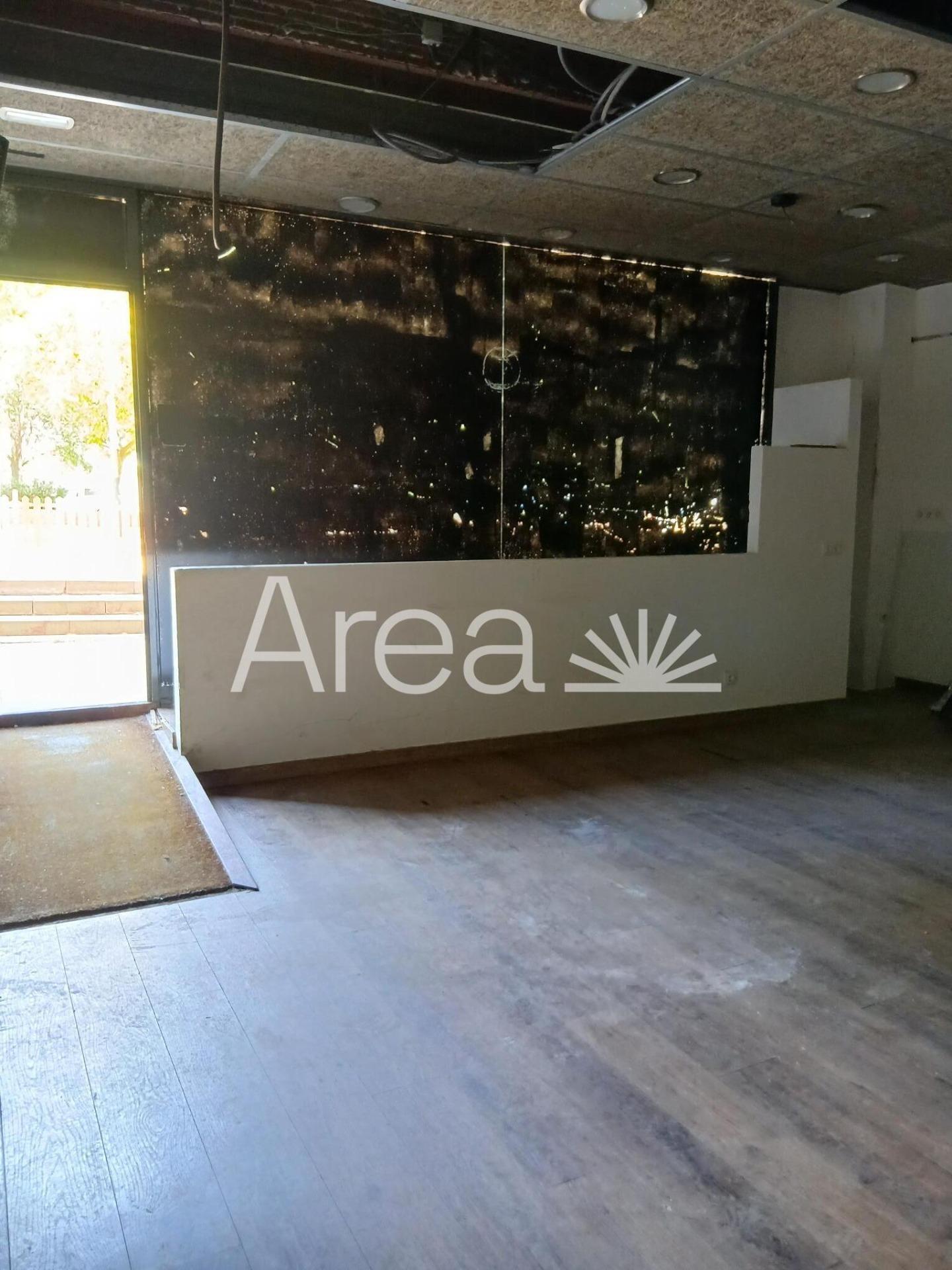 Retail in Vilassar de Mar, Barcelona for lease Interior Photo- Image 1 of 6