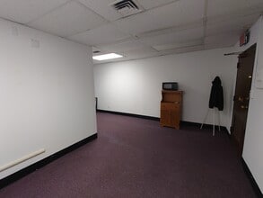 2252-2266 N Prospect Ave, Milwaukee, WI for sale Interior Photo- Image 2 of 9