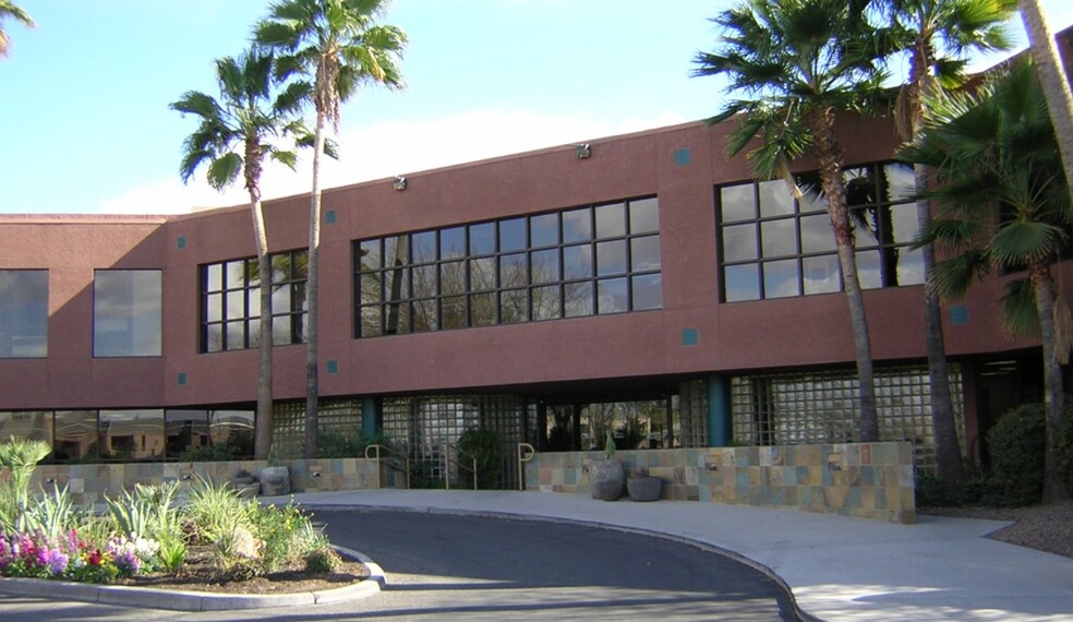 3275 W Ina Rd, Tucson, AZ for lease - Building Photo - Image 1 of 1