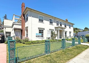 3929 Grand Ave, Oakland, CA for lease Building Photo- Image 1 of 15