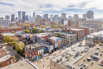 16 Av des Pins E, Montréal, QC - AERIAL map view
